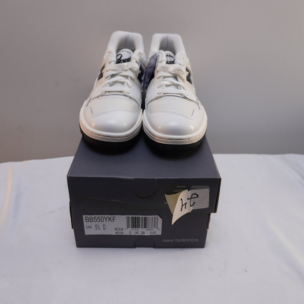 Zapatillas New Balance para Mujer Usadas - Blancas, Talla 38