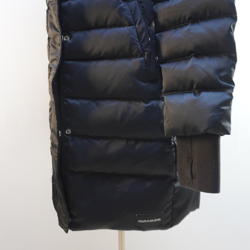 Parkas Calvin Klein para Mujer Usada - Negra, Pequeña (S)