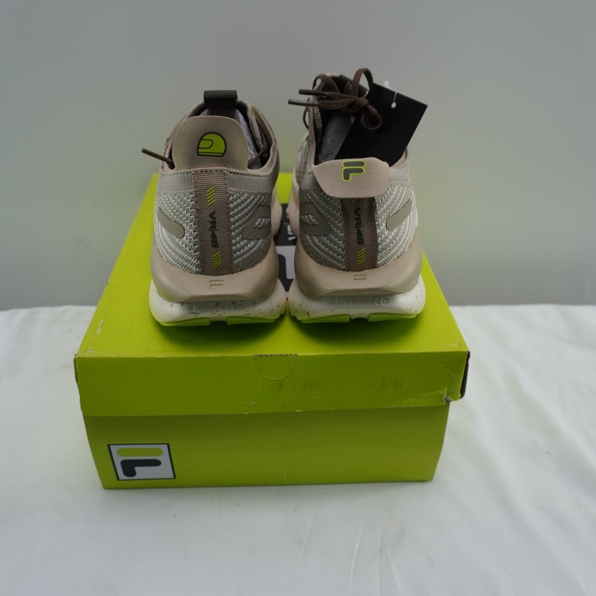 Zapatillas Fila para Hombre Usadas - Beige, Talla 42