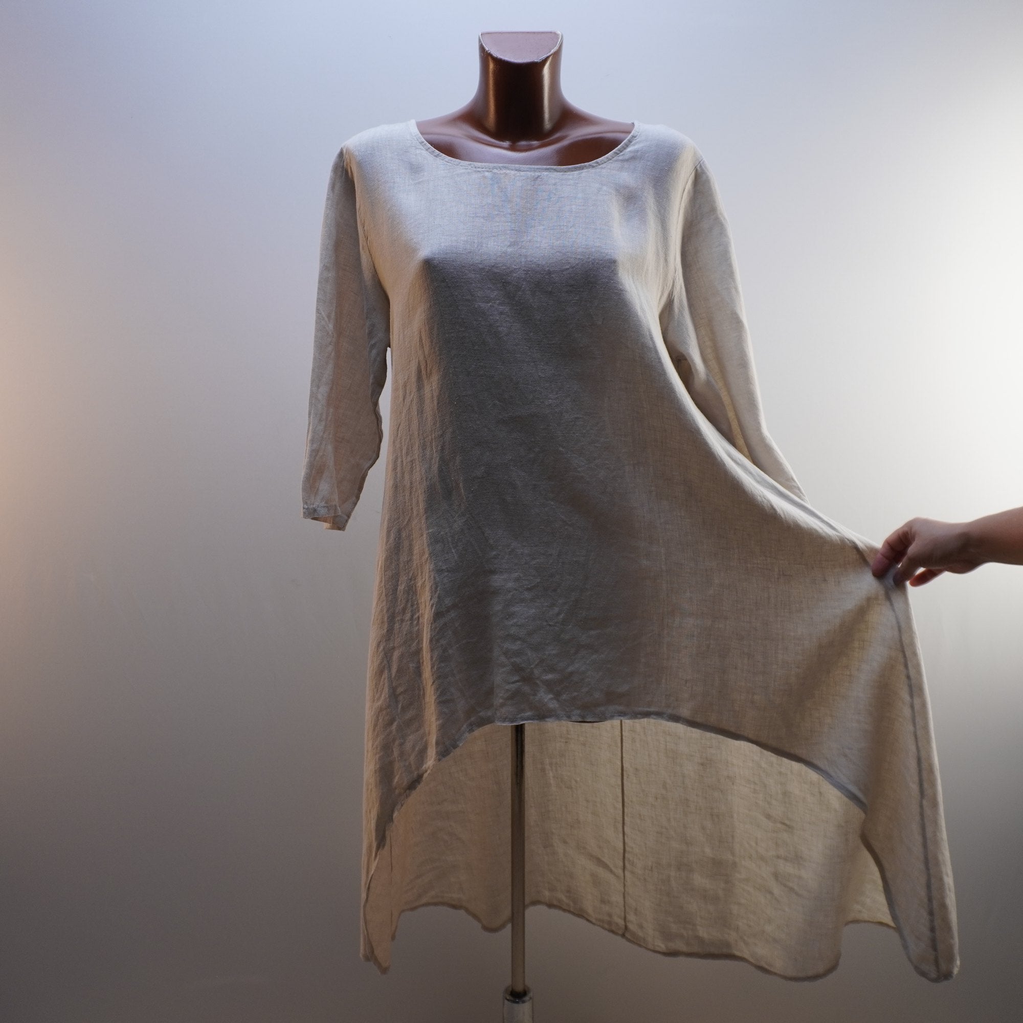 Camiseta de Manga Corta Italian Style para Mujer Usada - Beige, XL