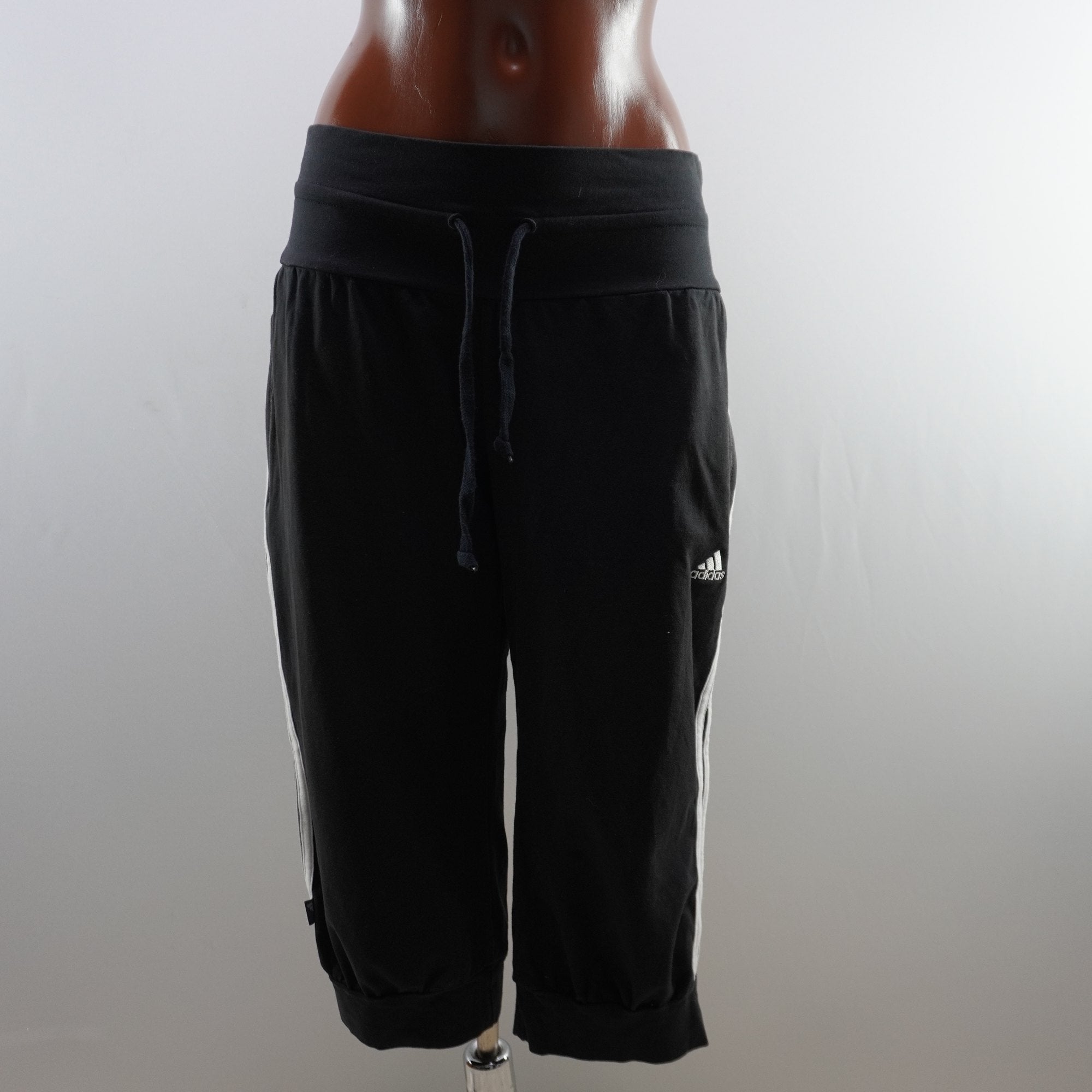 Pantalones Cortos Adidas para Mujer Usados - Negro, XXL
