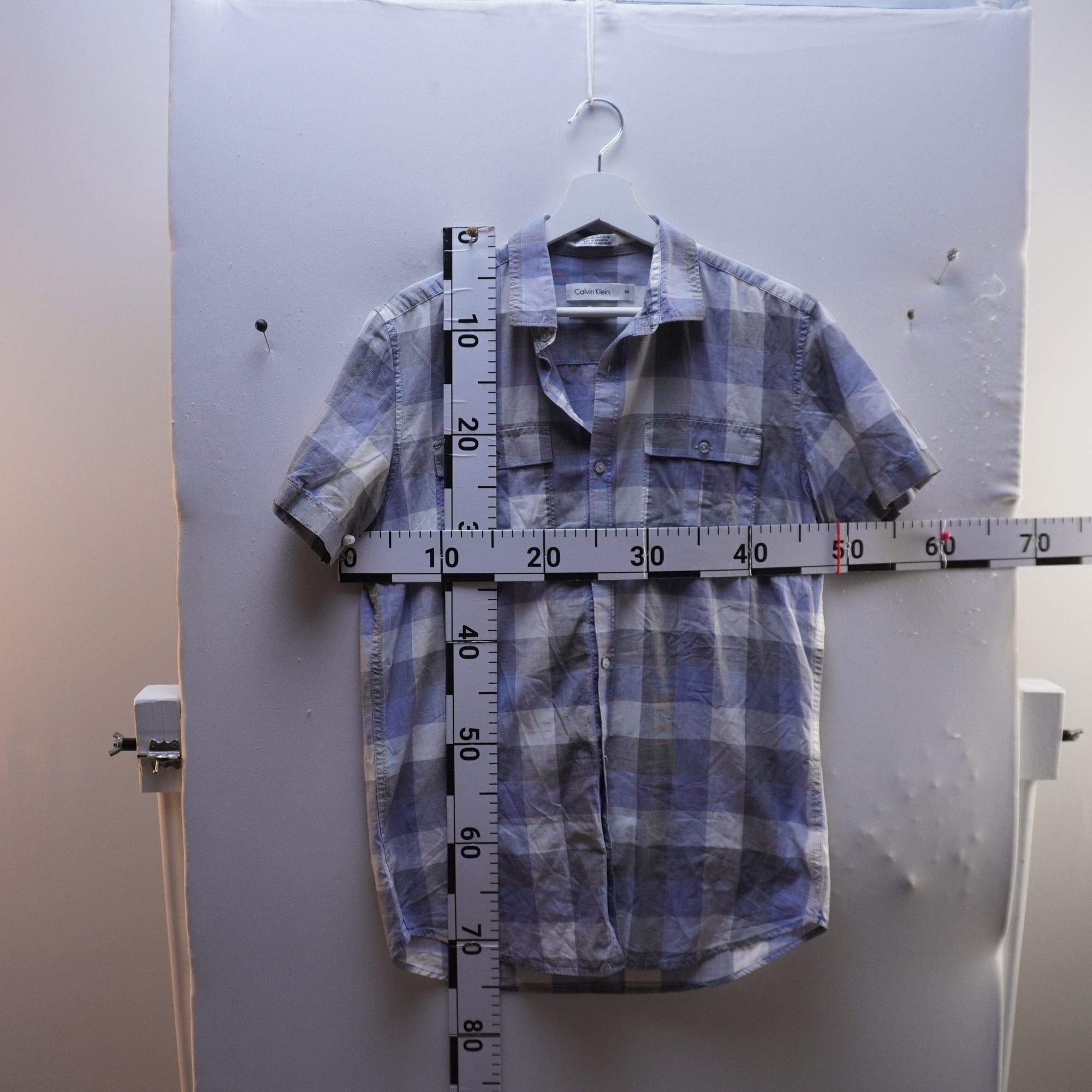 Camisa Henley Calvin Klein para Hombre Usada - Muy Buena Estado