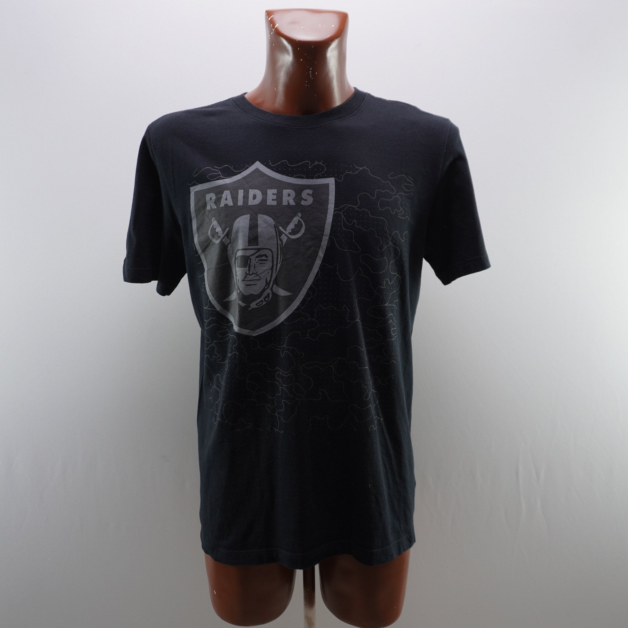 Camiseta de Manga Corta Nike para Hombre en Negro - Mediano (M), Usada en Muy Buen Estado