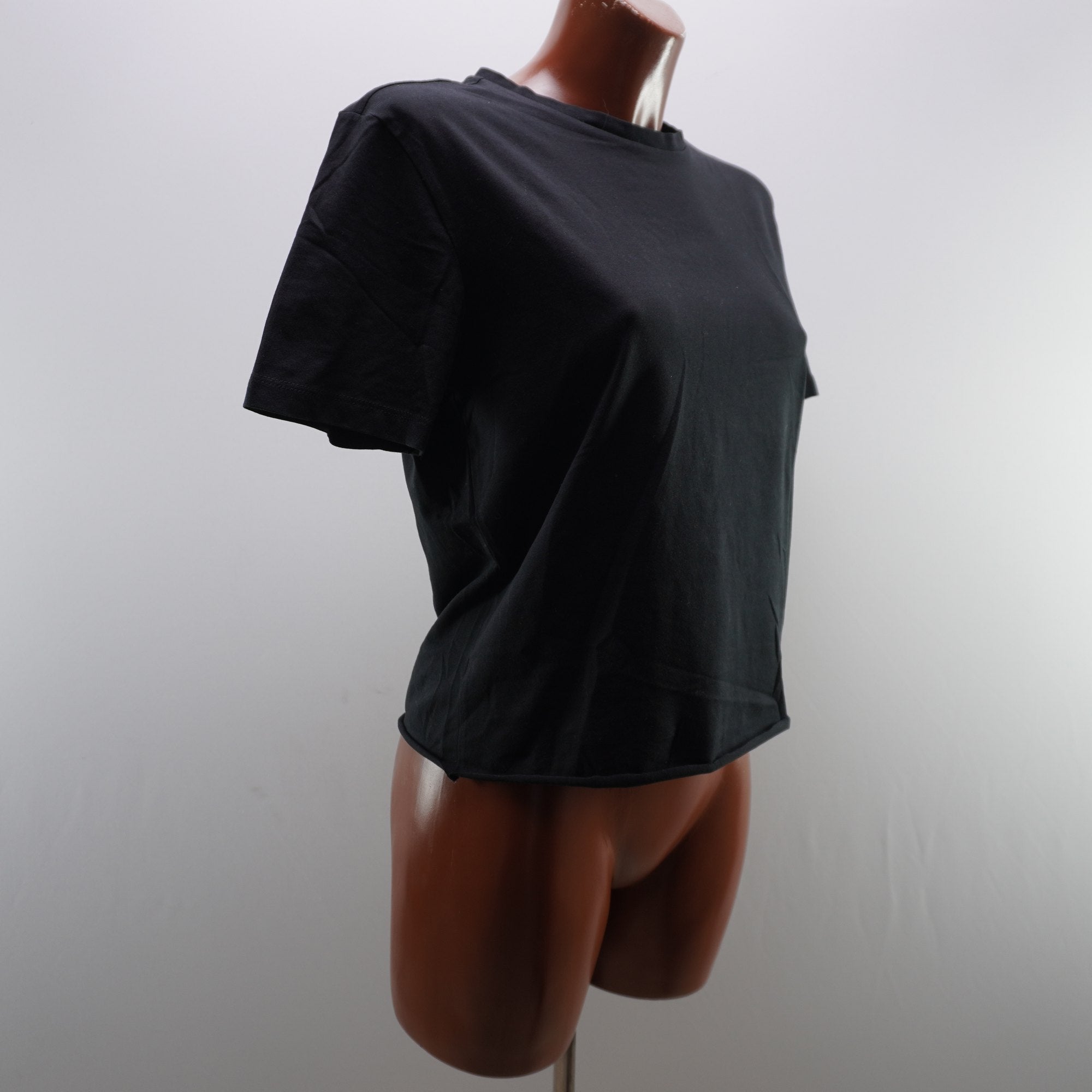 Camiseta de Manga Corta Jack Parcer para Mujer - Negra, M, Usada en Muy Buen Estado