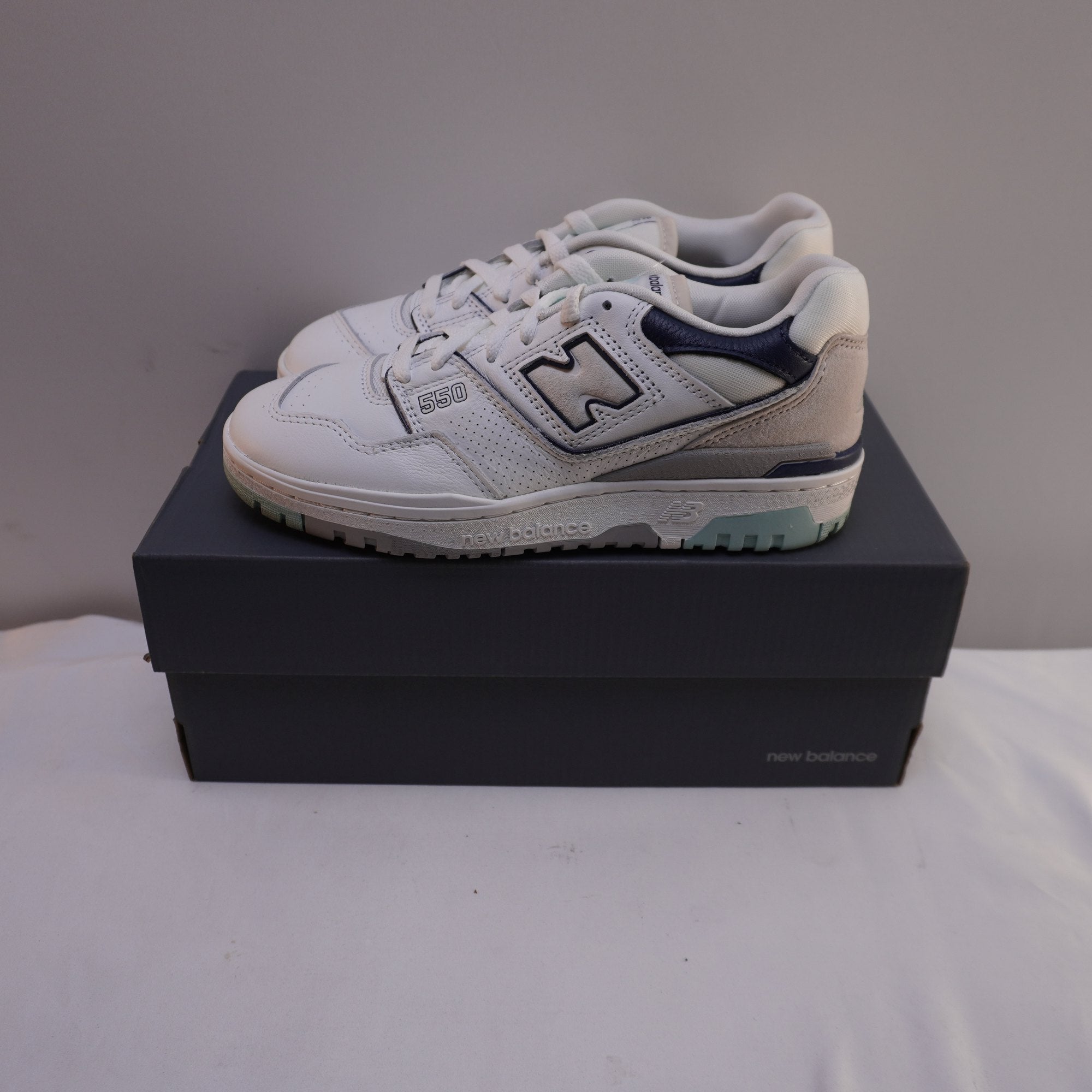 Zapatillas New Balance para Mujer Usadas - Blancas, Talla 38