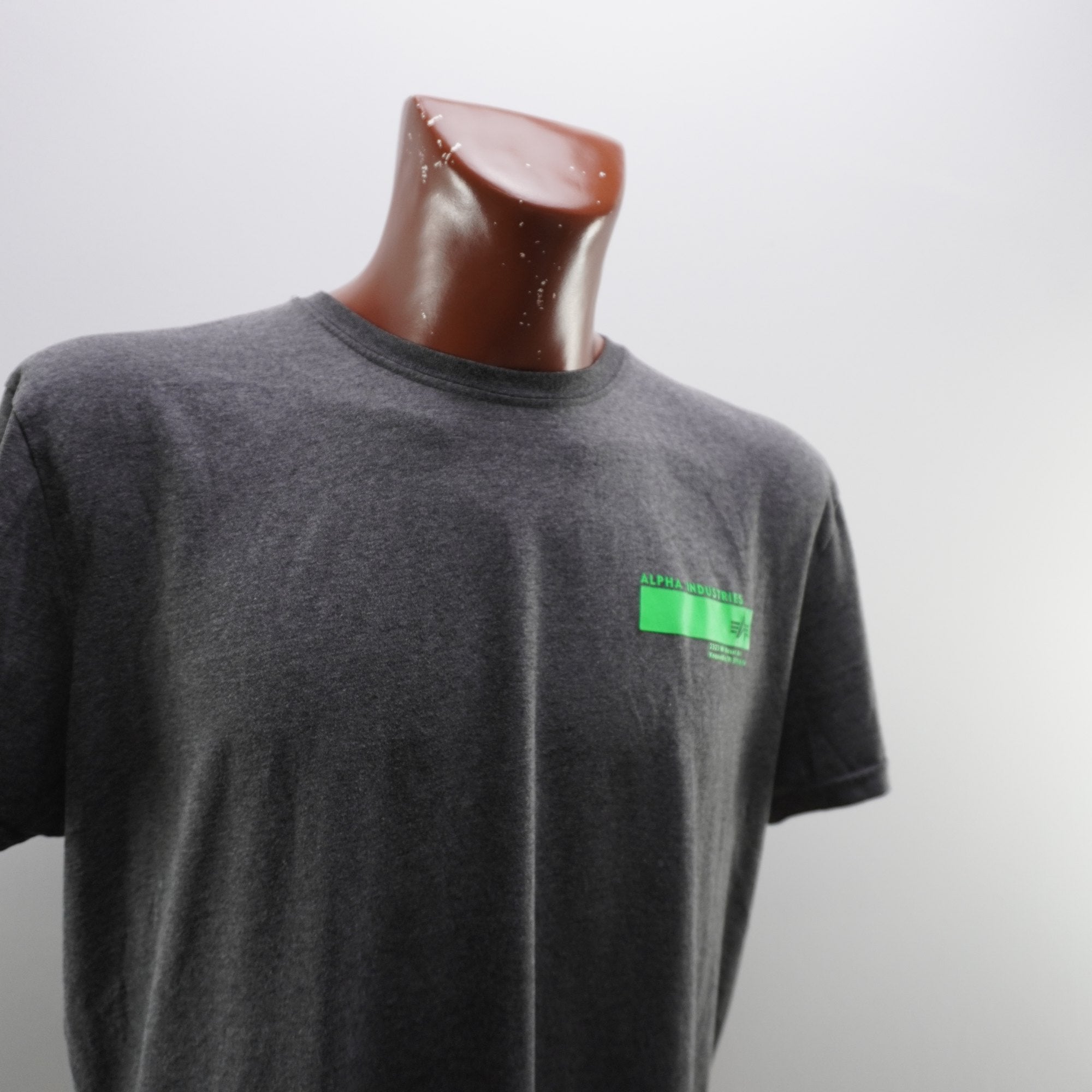Camiseta de Manga Corta Alpha Industries para Hombre Usada - Gris, XXL