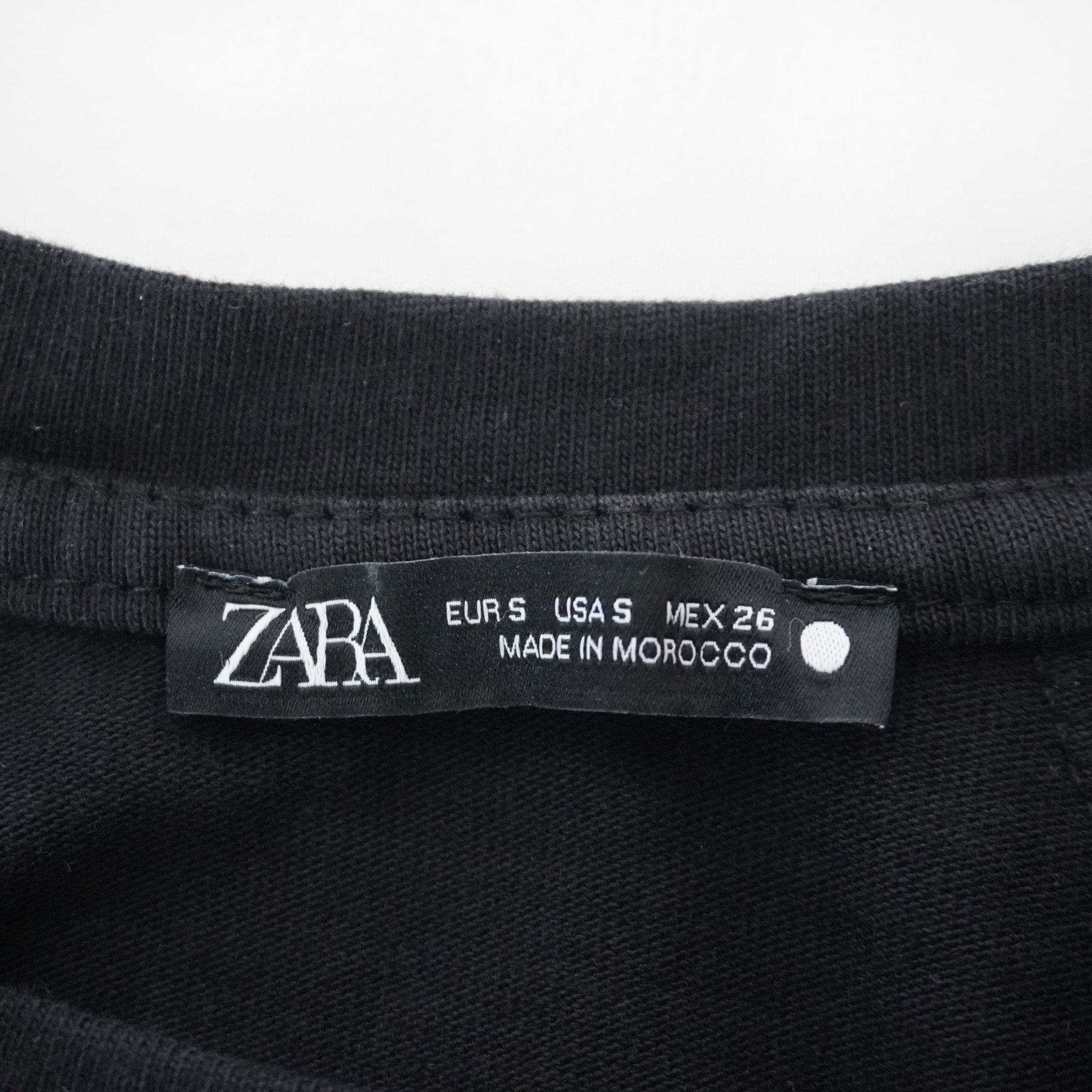 Camiseta de Manga Corta Zara para Mujer Usada - Negro, S