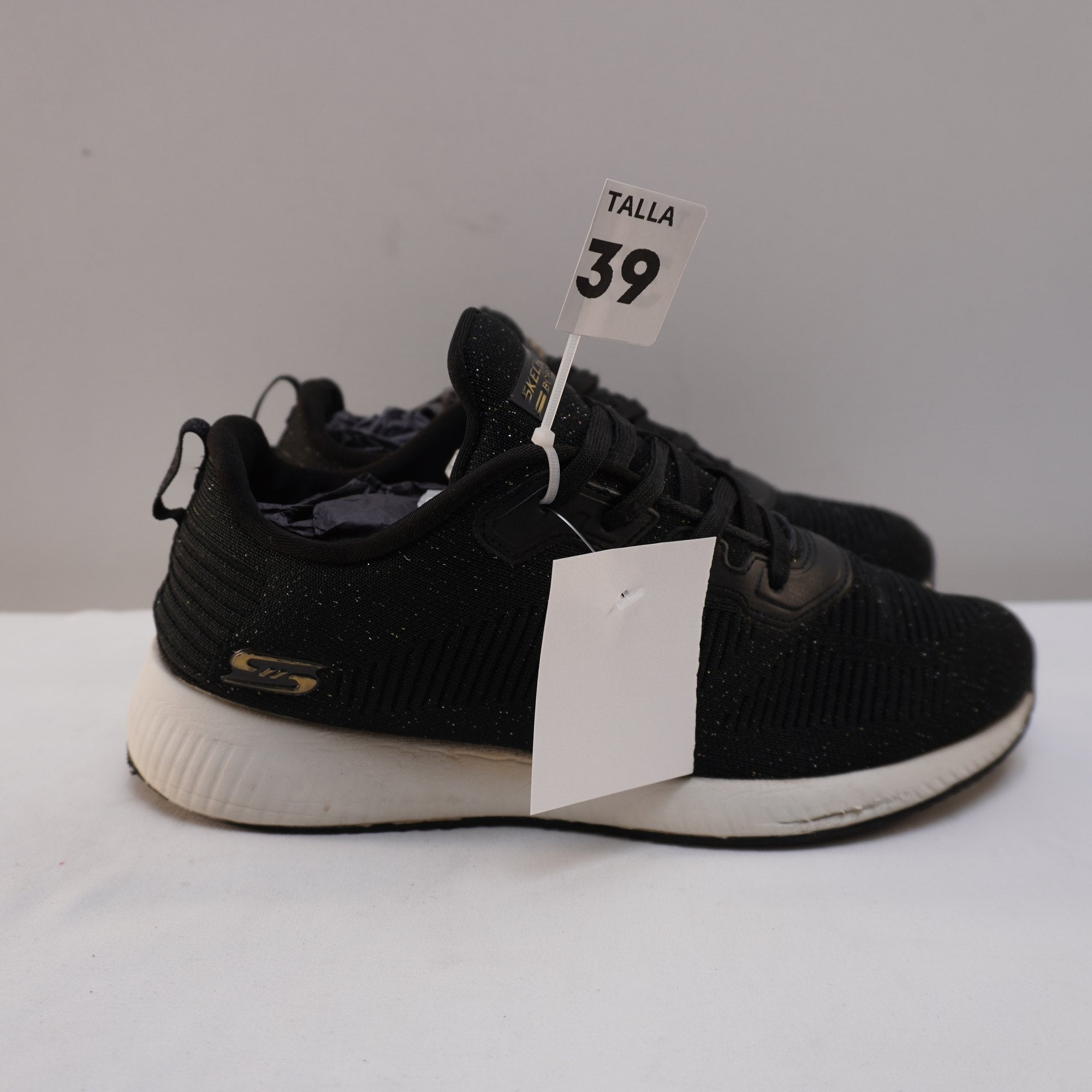 Zapatillas Skechers para Mujer Usadas - Negro, Talla 39