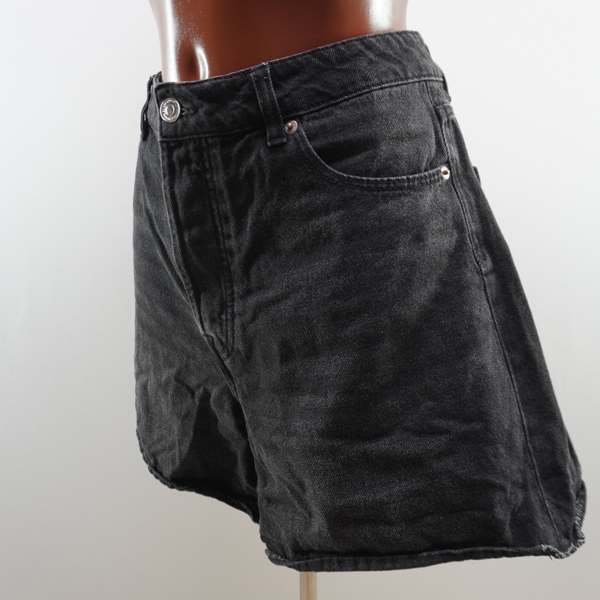 Pantalones Cortos Vaqueros Stradivarius para Mujer Usados - Negros, XL