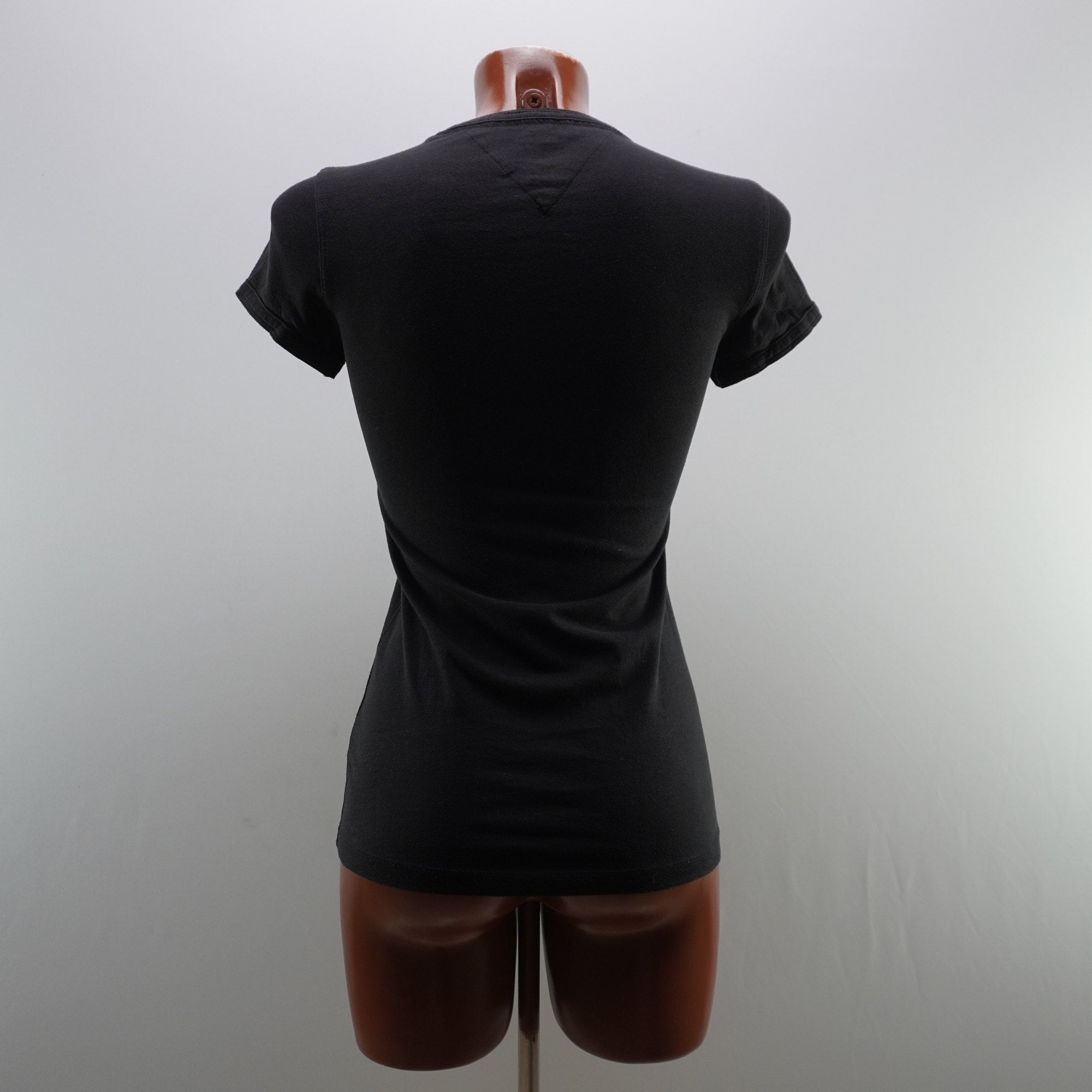 Camiseta de Manga Corta Tommy Hilfiger para Mujer - Negra, S, Usada en Muy Buen Estado