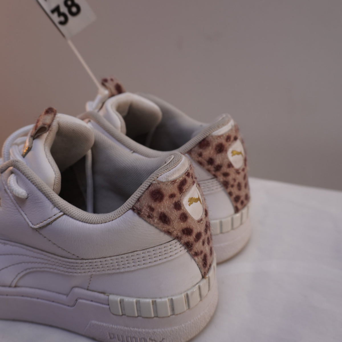 Zapatillas Puma para Mujer Usadas - Blanco, Talla 38