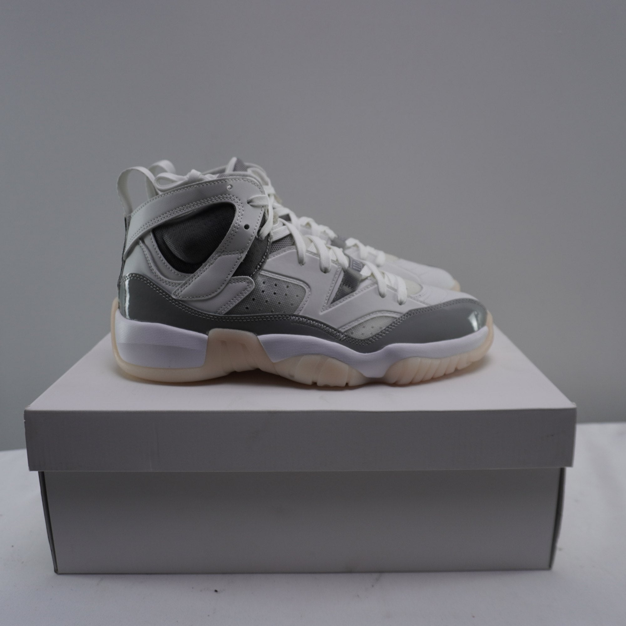 Zapatillas Jordan para Hombre Usadas - Blancas, Talla 42