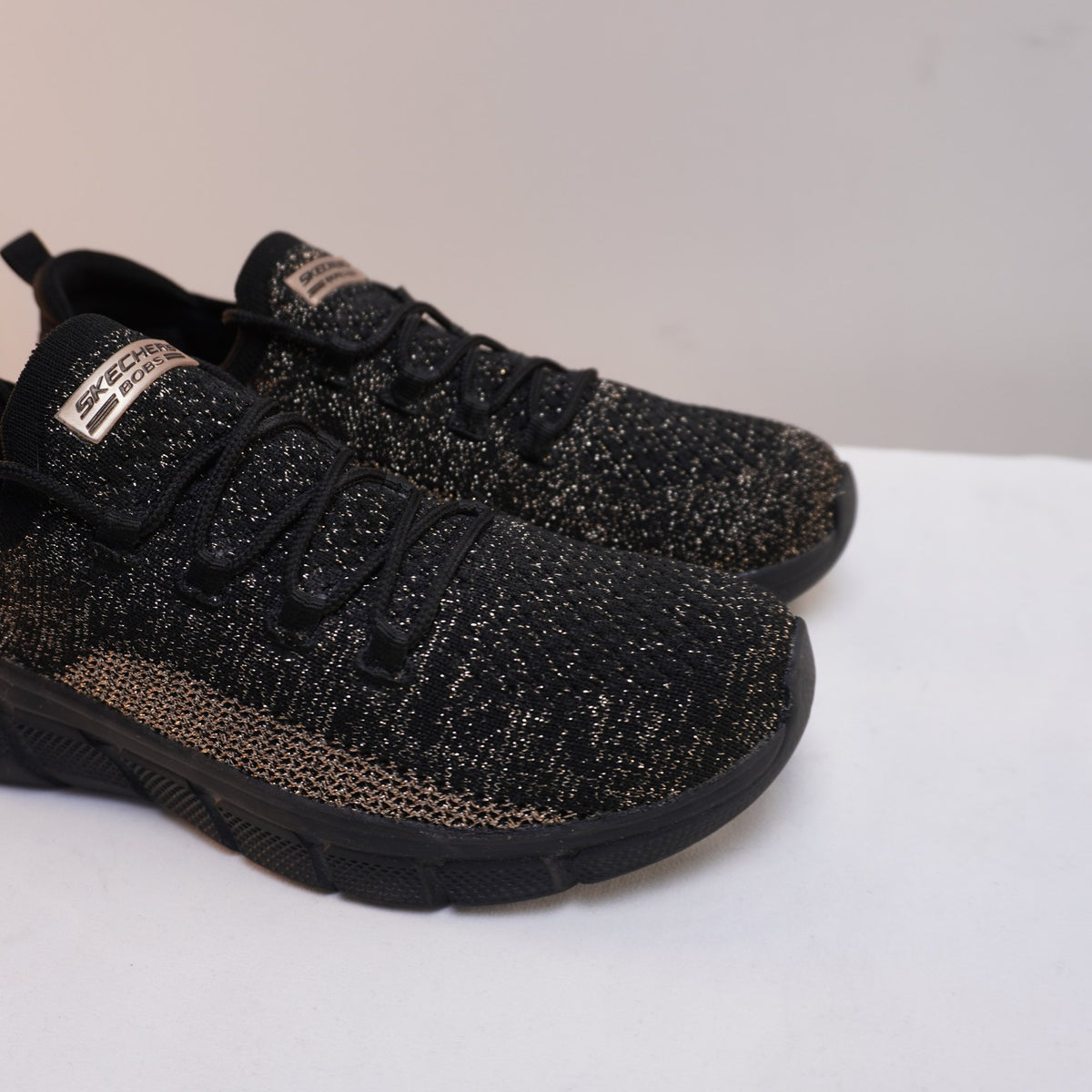 Zapatillas Skechers para Mujer Usadas - Negro, 38.5