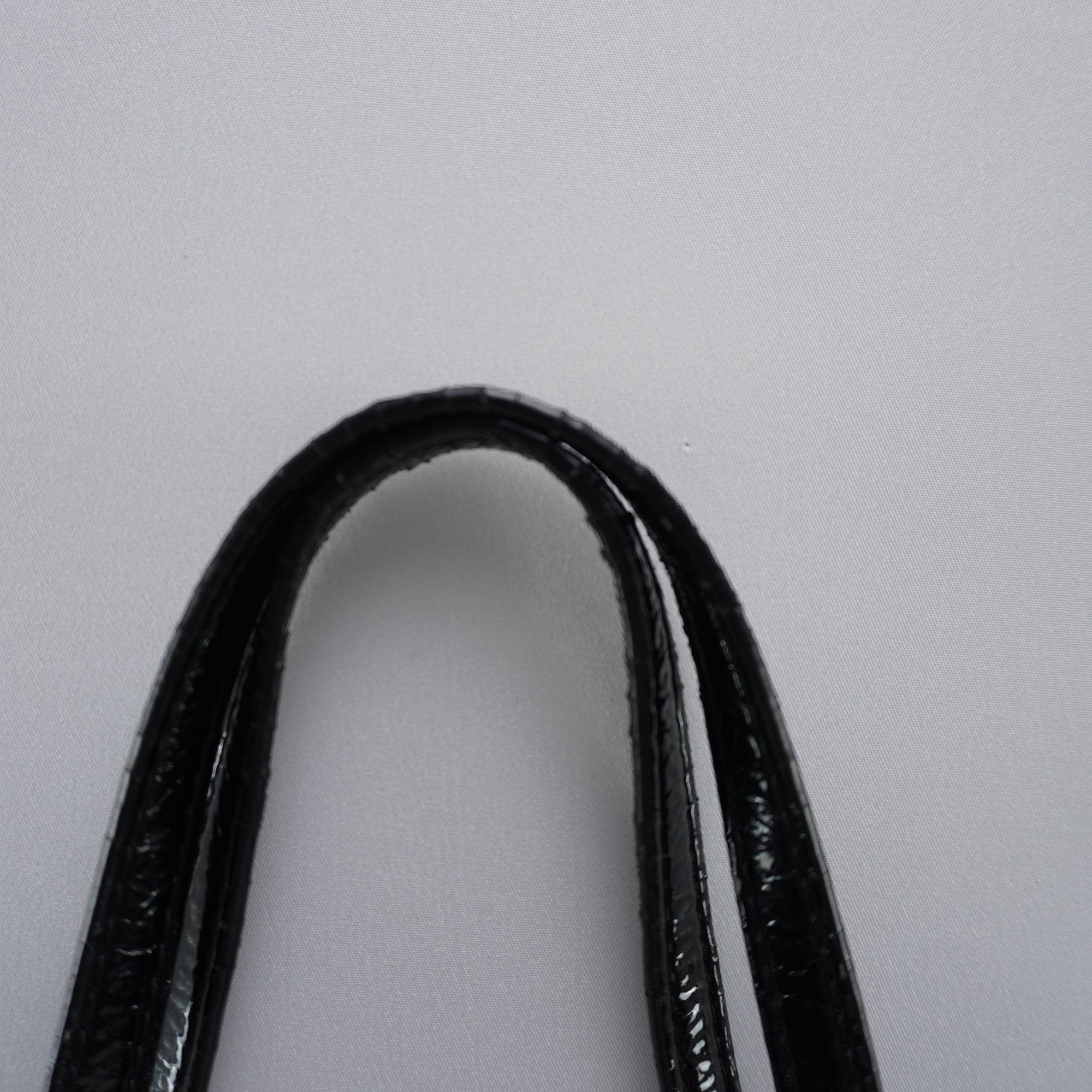 Bolso Baguette Guess para Mujer Usado - Negro