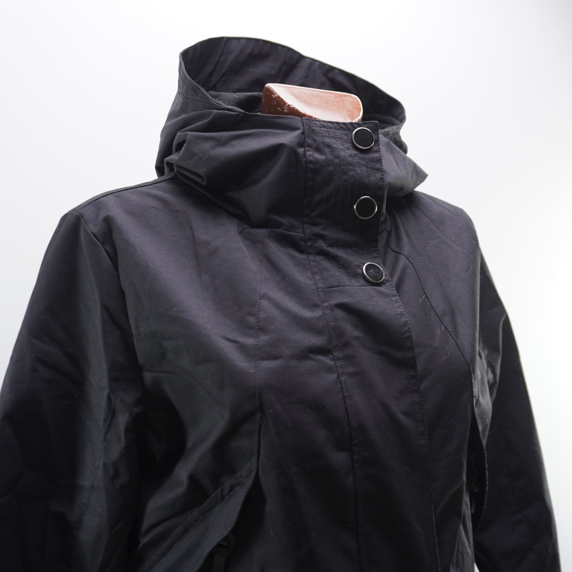 Parka Italian Style para Mujer Usada - Negra, M