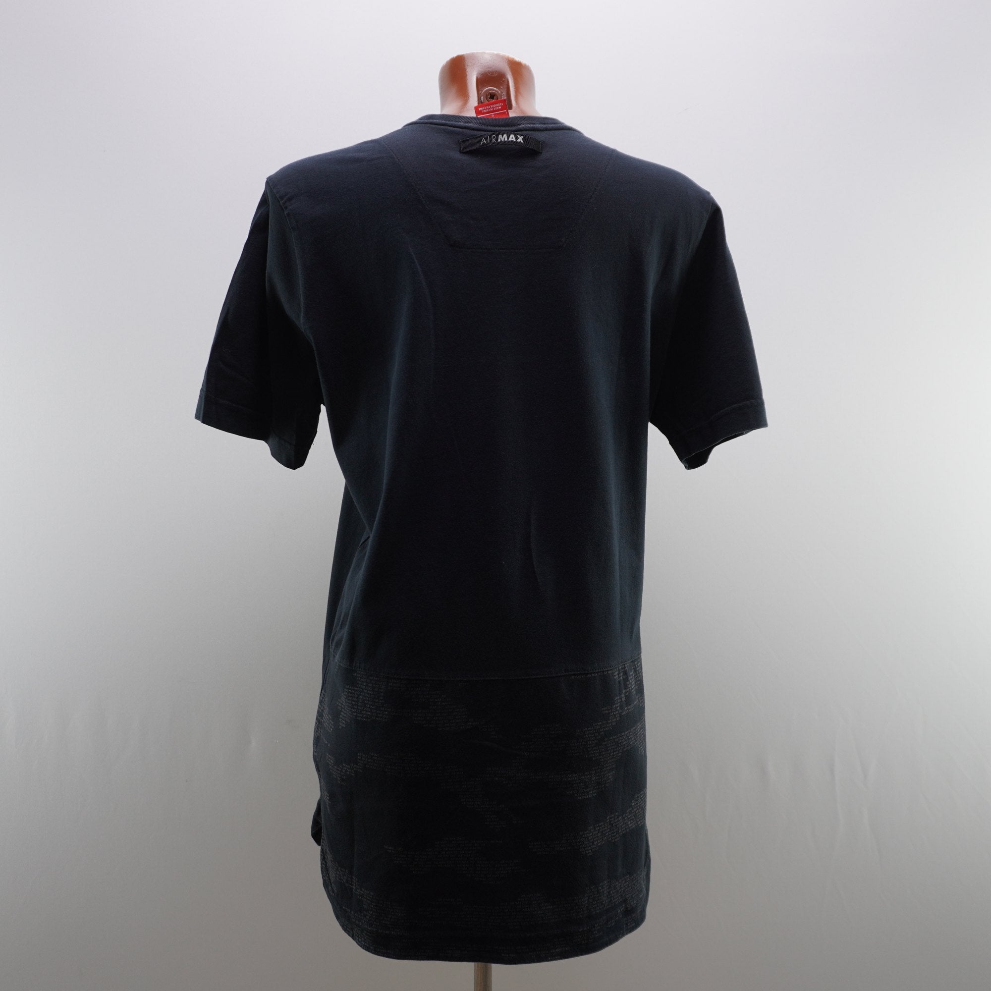 Camiseta de Manga Corta Nike para Mujer Usada - Negra, L