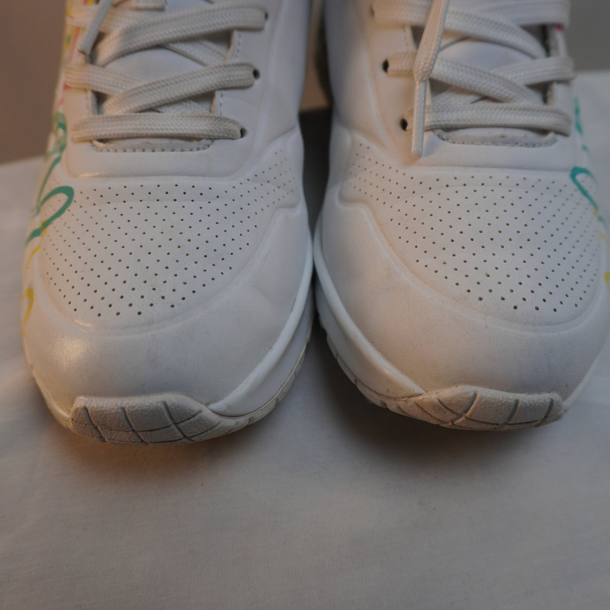 Zapatillas Skechers para Mujer Usadas - Blancas, Talla 39