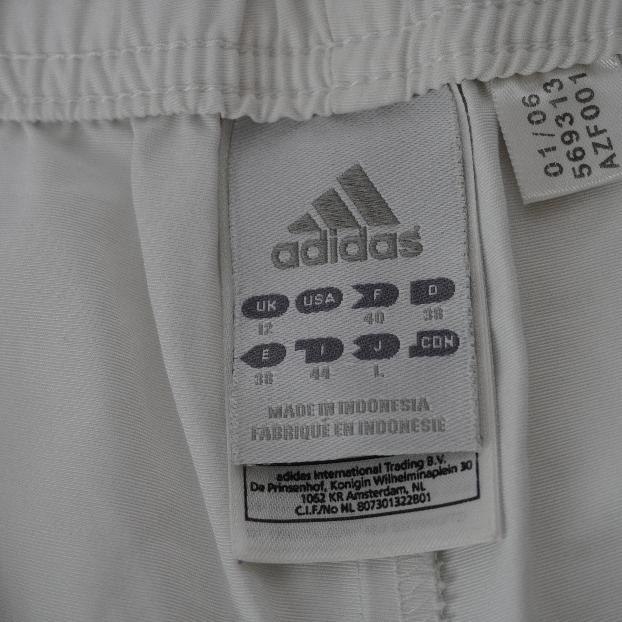 Bermudas Adidas para Mujer Usadas - Blancas, L