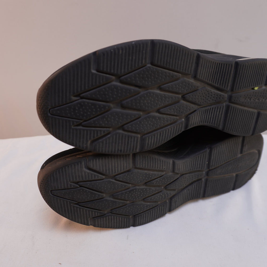 Zapatillas Skechers para Mujer Usadas - Negro, 38.5