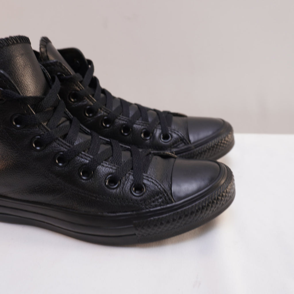 Zapatillas Converse para Mujer en Negro - Talla 37, Usadas en Muy Buen Estado