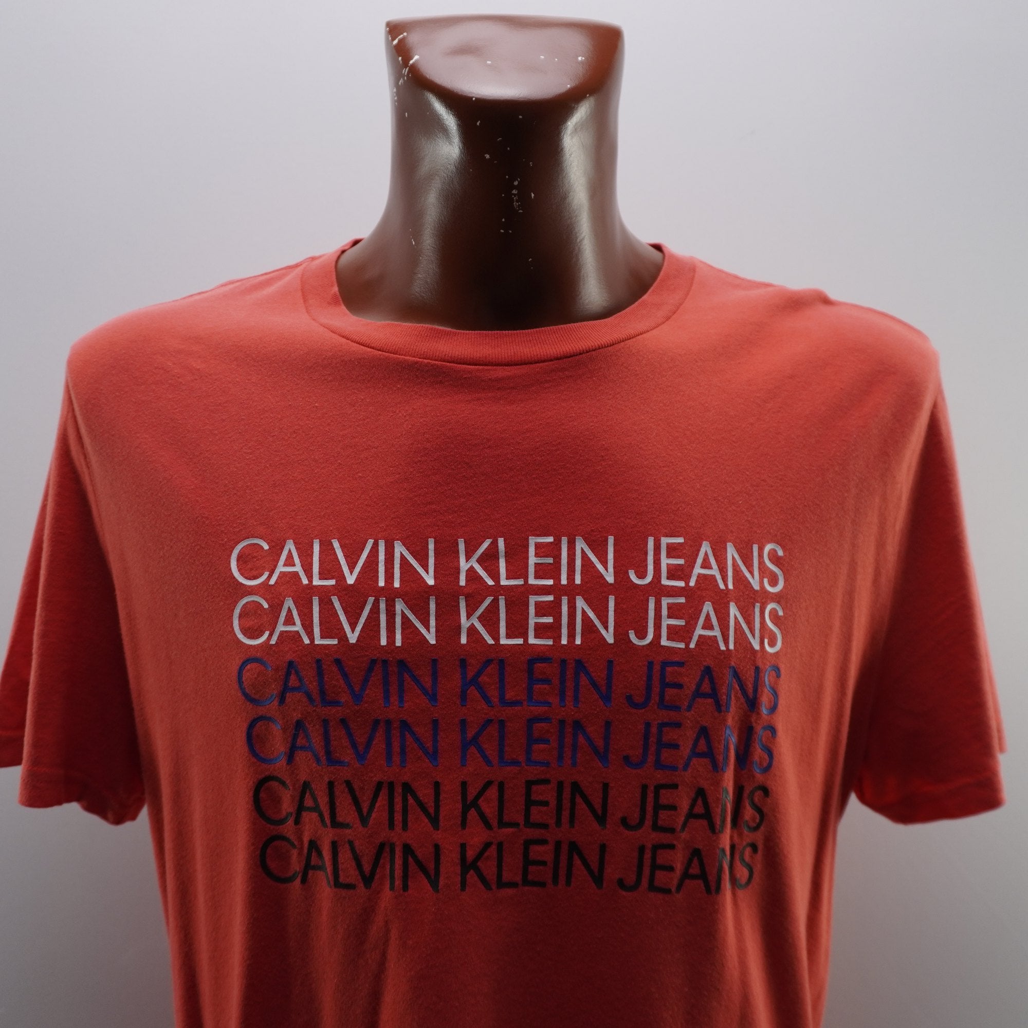 Camiseta de Manga Corta Calvin Klein para Hombre - Naranja, L, Usada en Muy Buen Estado