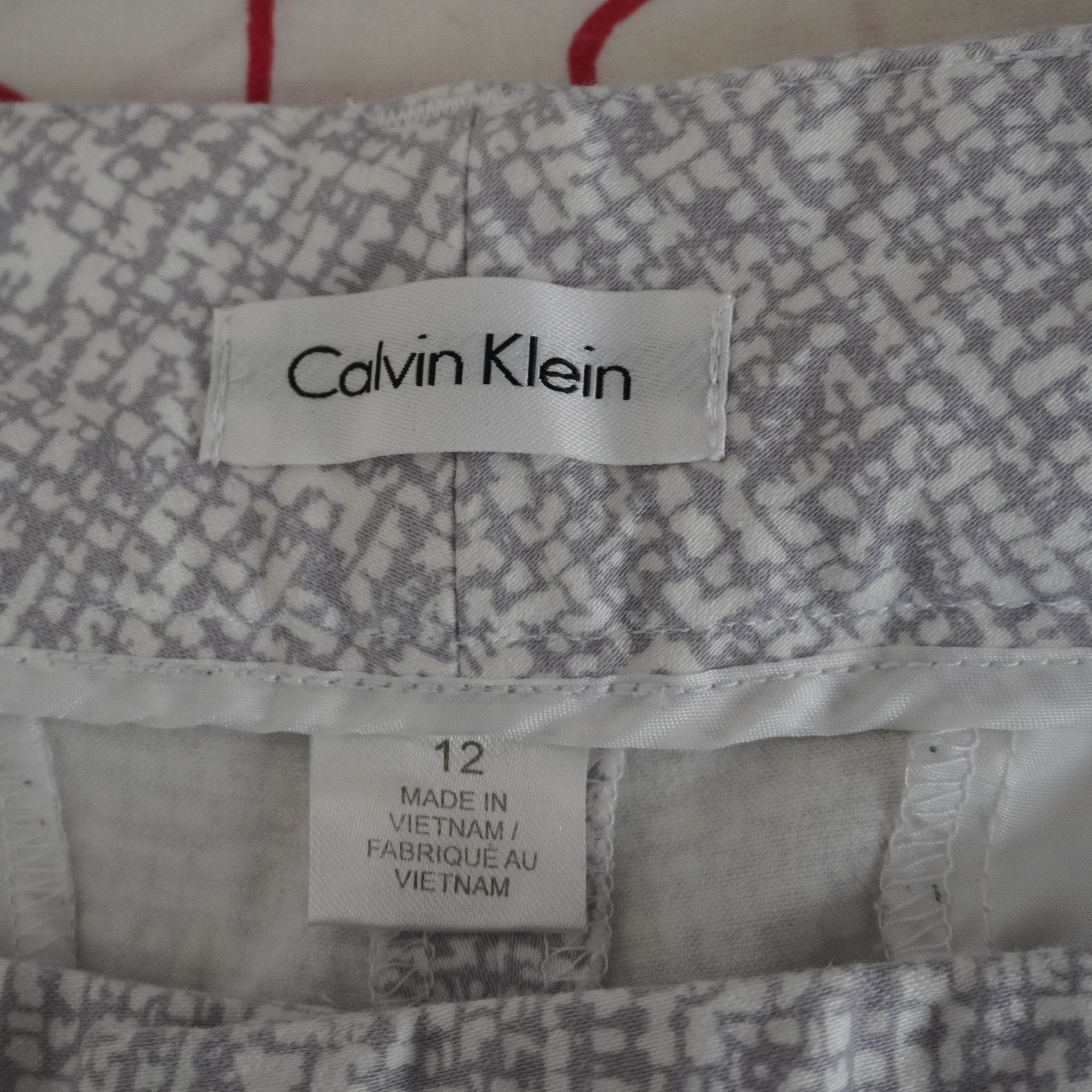 Pantalones Cortos Chinos Calvin Klein para Mujer Usados - Gris, L