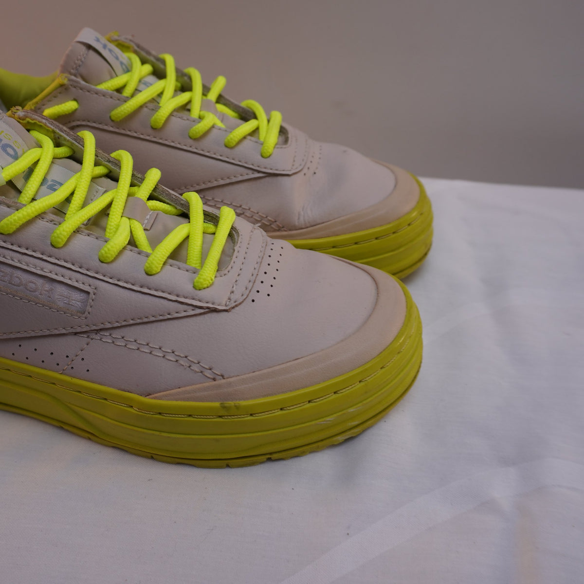 Zapatillas Reebok para Mujer Usadas - Beige, Talla 38