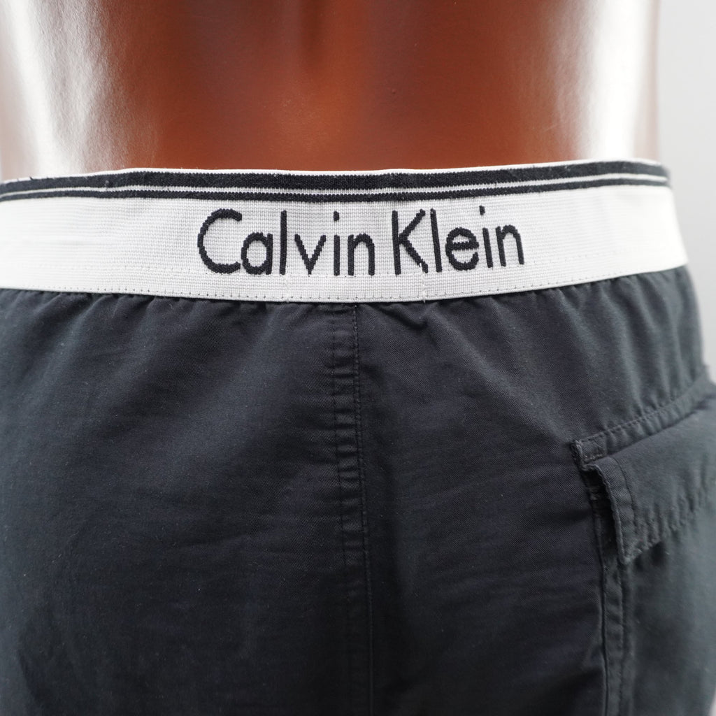 Bermudas Calvin Klein para Hombre Usadas - Negro, XL