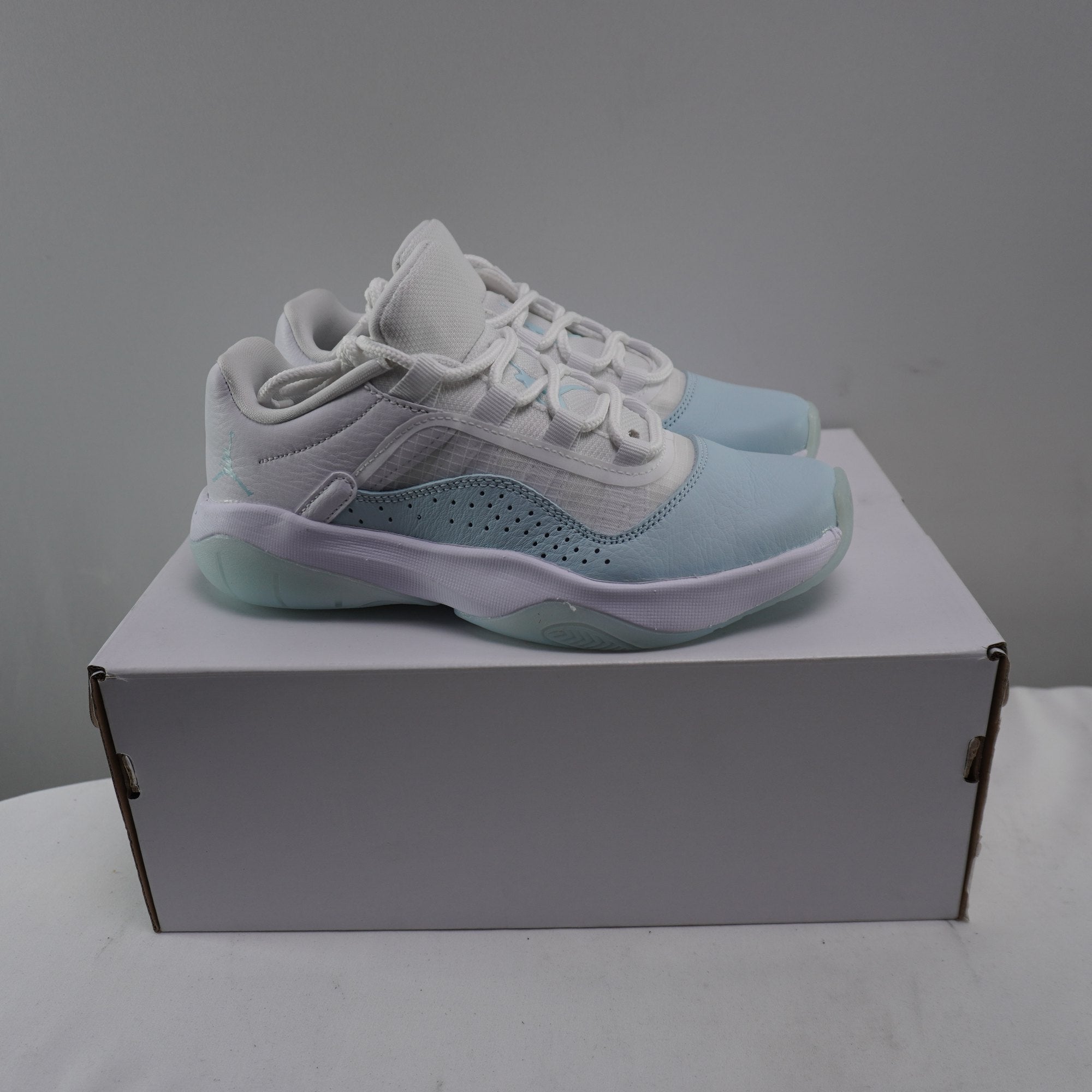 Zapatillas Jordan para Mujer Usadas - Blanco, Talla 36