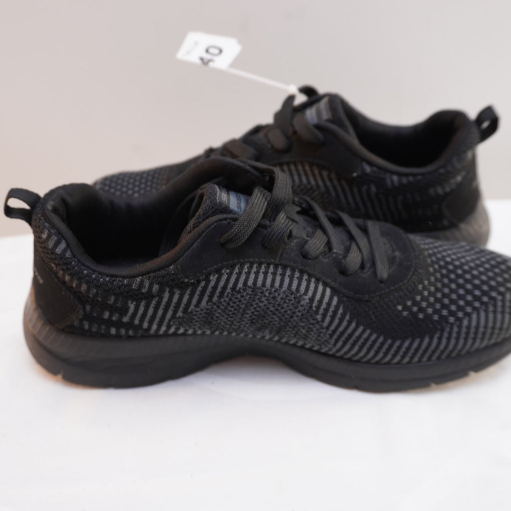 Zapatillas Skechers para Mujer Usadas - Negro, Talla 40
