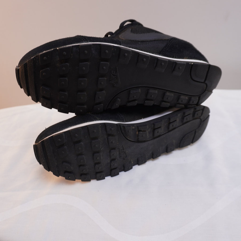Zapatillas Nike para Mujer Usadas - Negro, Talla 38