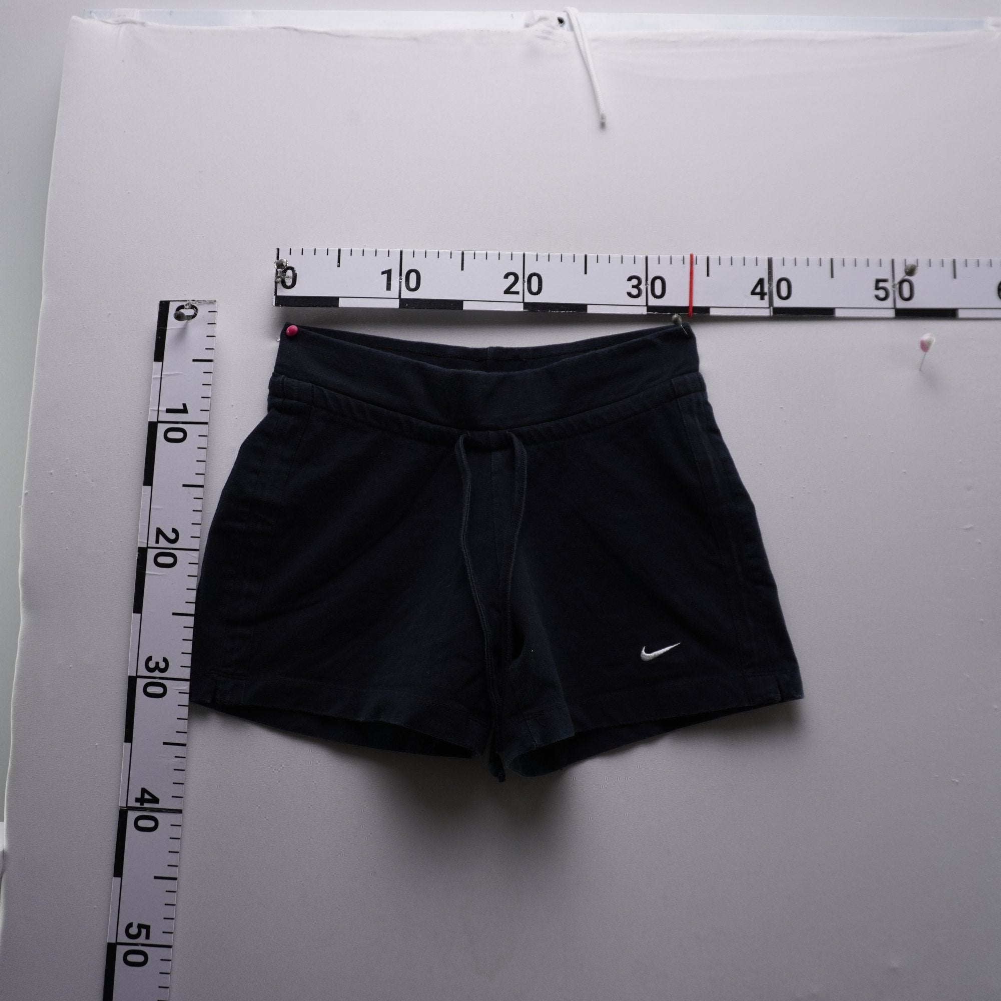 Bermudas Nike para Mujer Usadas - Negro, S