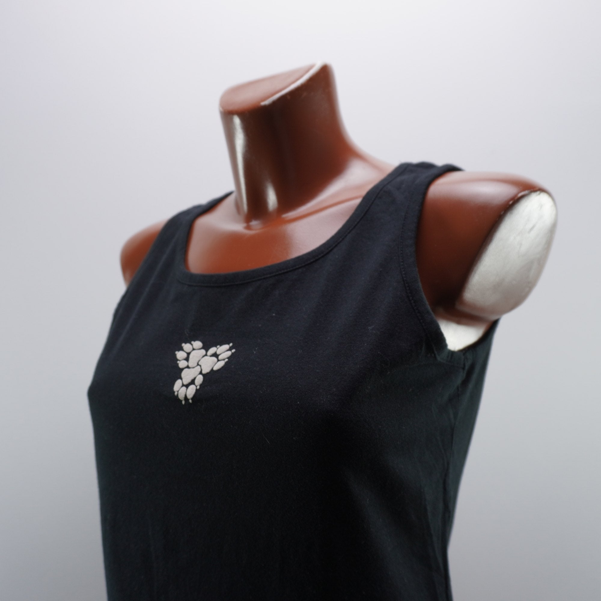 Camiseta de Manga Corta Jack Wolfskin para Mujer - Negro, M, Usada en Muy Buen Estado