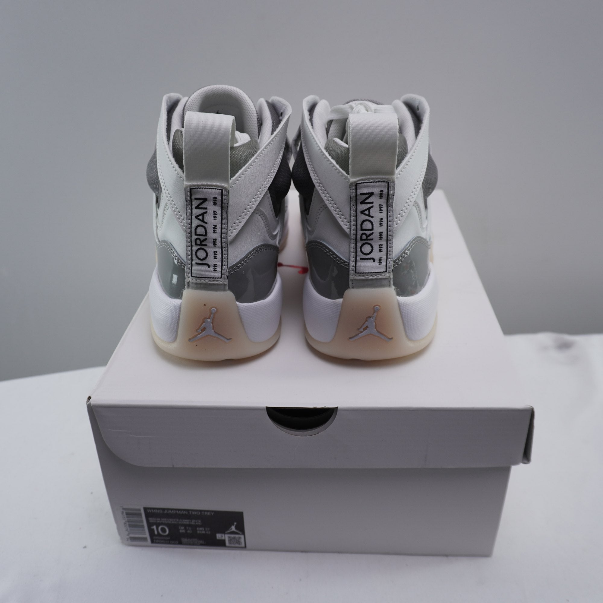 Zapatillas Jordan para Hombre Usadas - Blancas, Talla 42