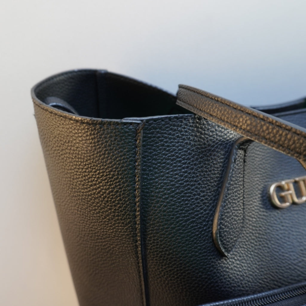 Bolso Baguette Guess para Mujer Usado - Negro