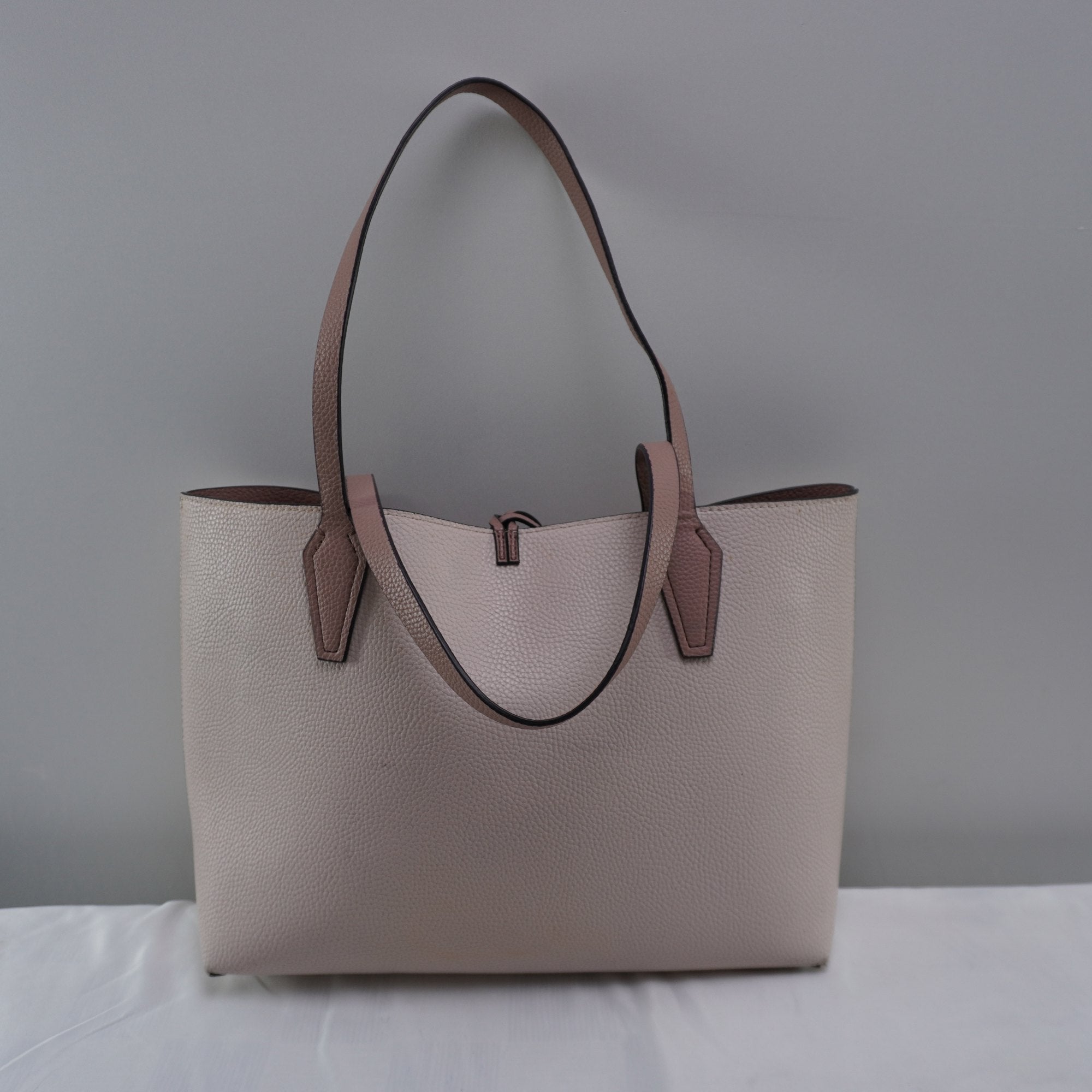 Bolso Baguette Guess para Mujer Usado - Rosa
