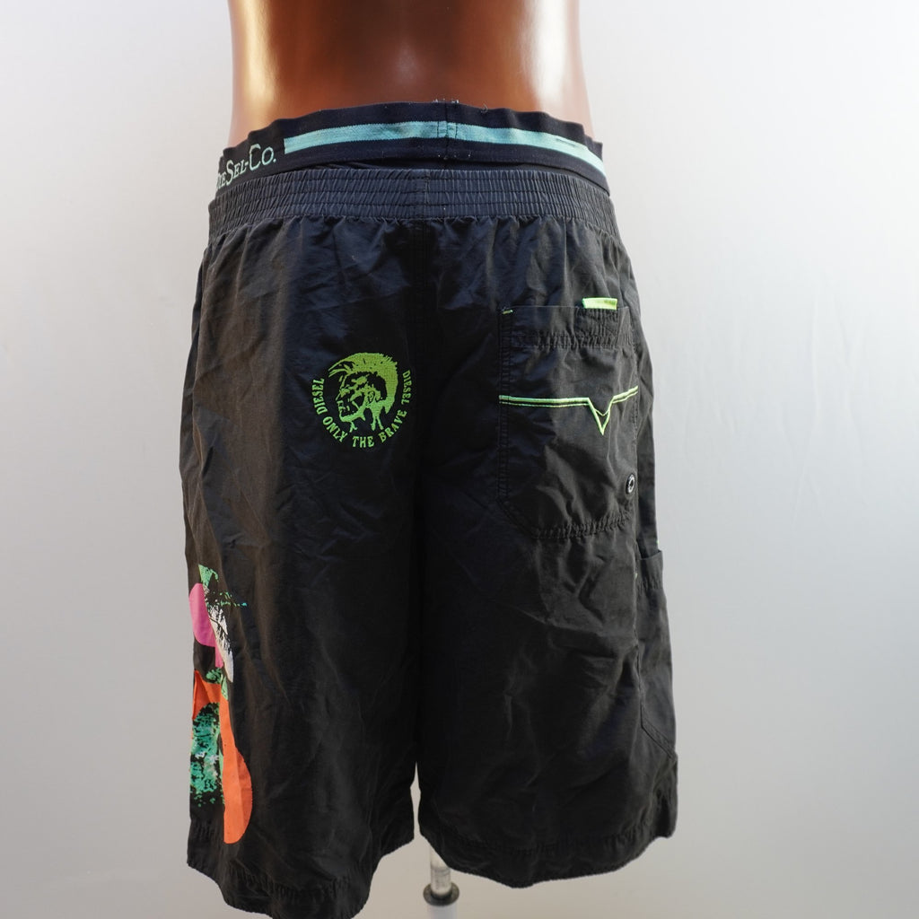 Bermudas Diesel para Hombre Usadas - Negros, L
