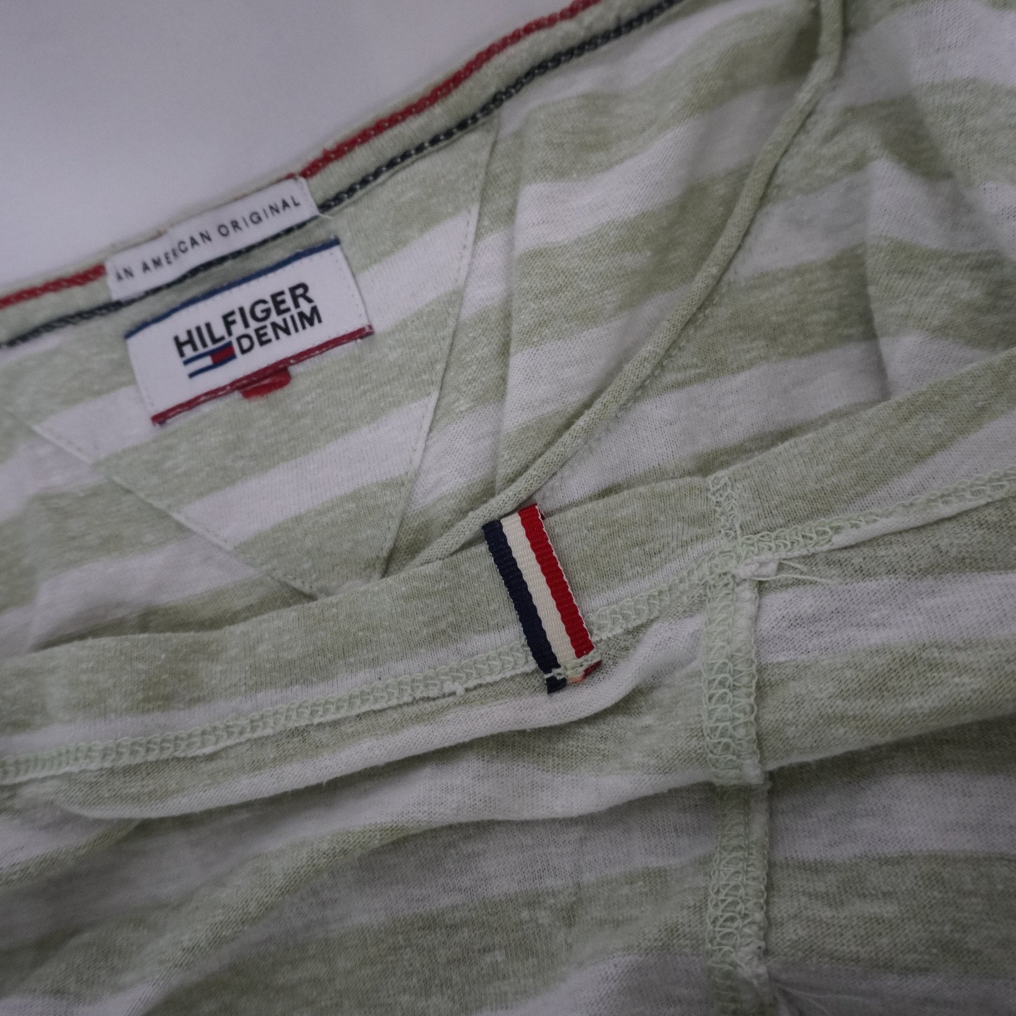 Camiseta de Manga Corta Tommy Hilfiger para Mujer Usada - Verde, L