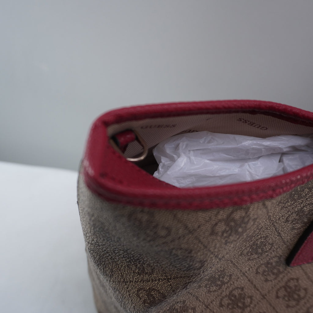 Bolso Baguette Guess para Mujer Nuevo - Marrón