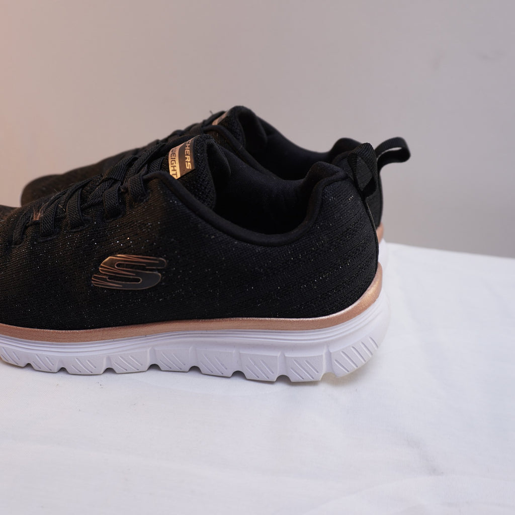 Zapatillas Skechers para Mujer Usadas - Negro, Talla 37