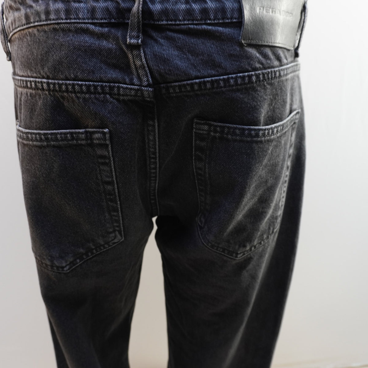 Vaqueros Pegador para Hombre Usados - Negros, L