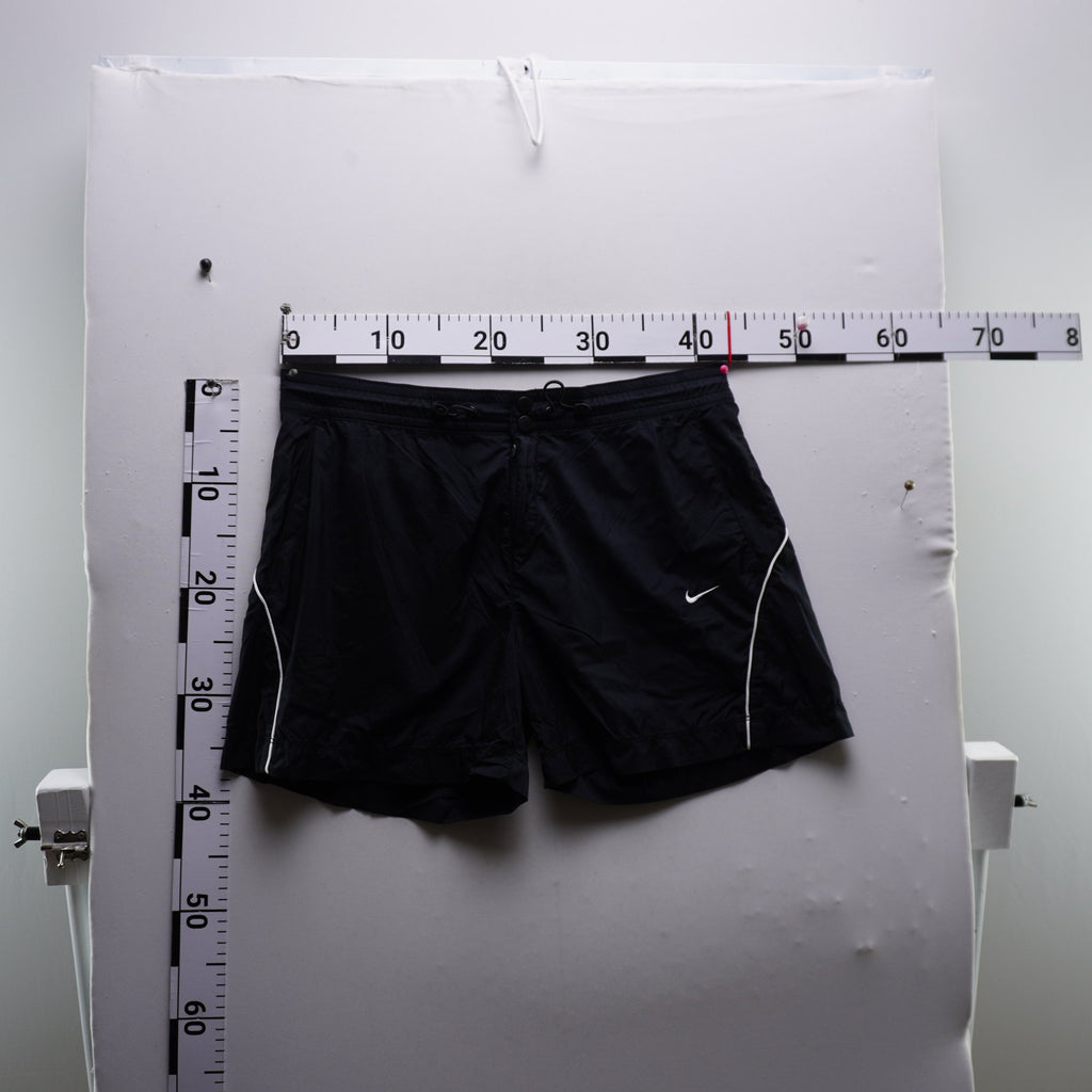 Bermudas Nike para Mujer Usadas - Negro, L