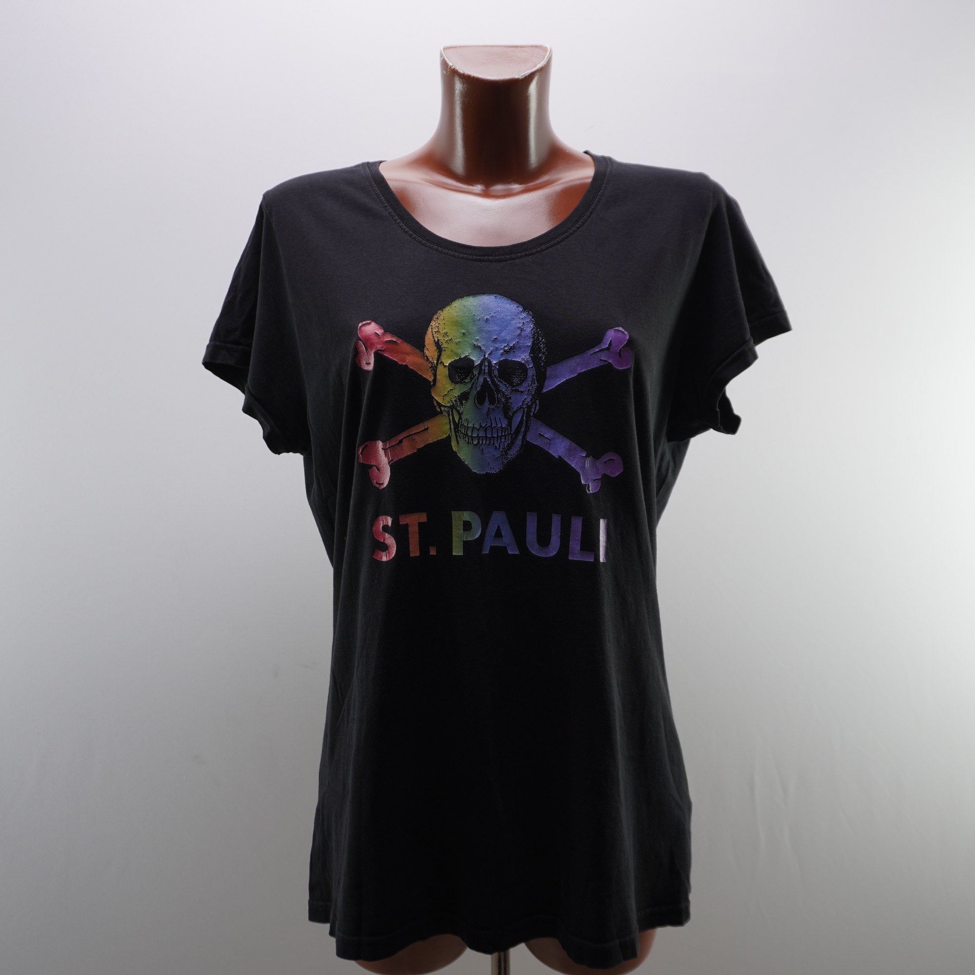 Camiseta de Manga Corta St. Pauli para Mujer - Negra, XL, Usada en Muy Buen Estado