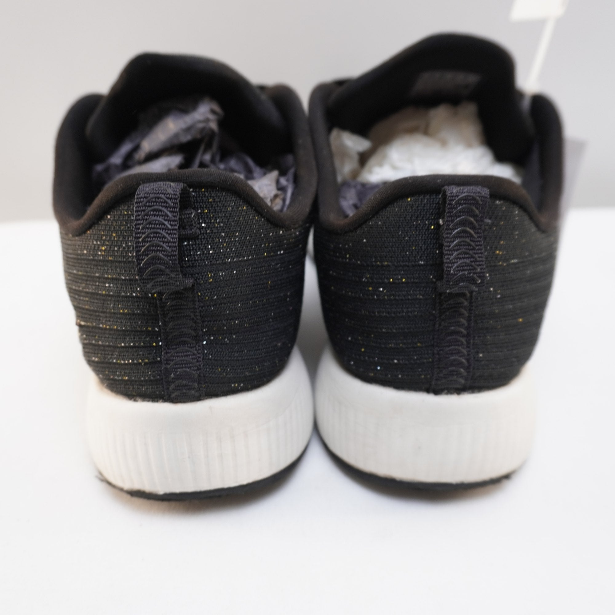 Zapatillas Skechers para Mujer Usadas - Negro, Talla 39