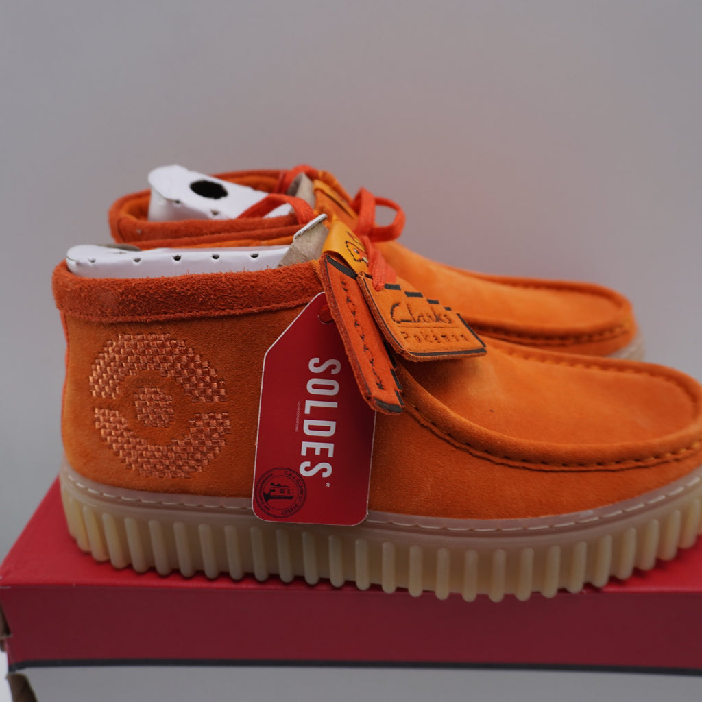 Zapatillas Clarks para Hombre Usadas - Naranja, Talla 39