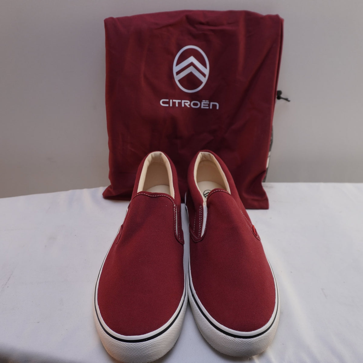 Zapatillas Citroën para Hombre Usadas - Rojas, Talla 46