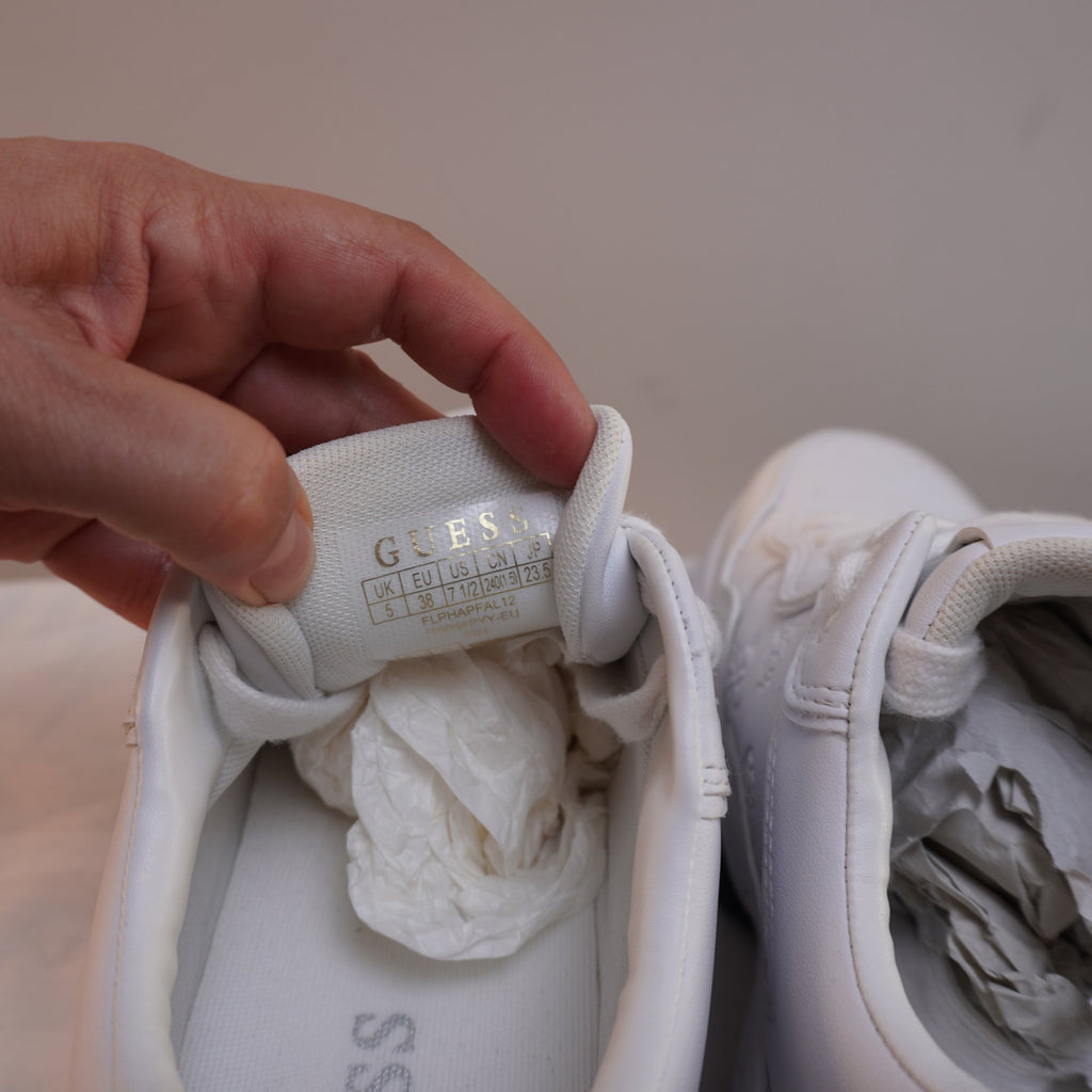 Zapatillas Guess para Mujer Nuevas - Blancas, Talla 38