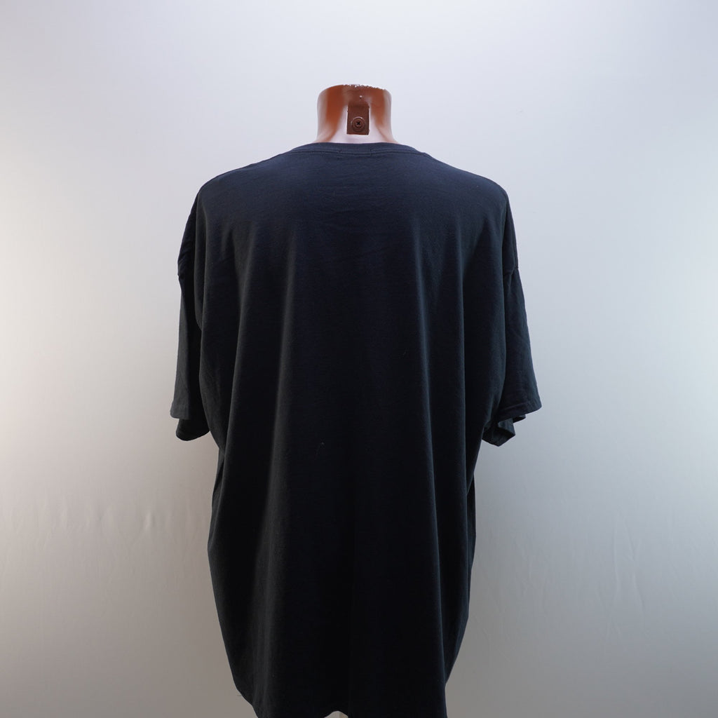 Camiseta de Manga Corta Negra para Hombre - 4XL, Usada en Muy Buen Estado