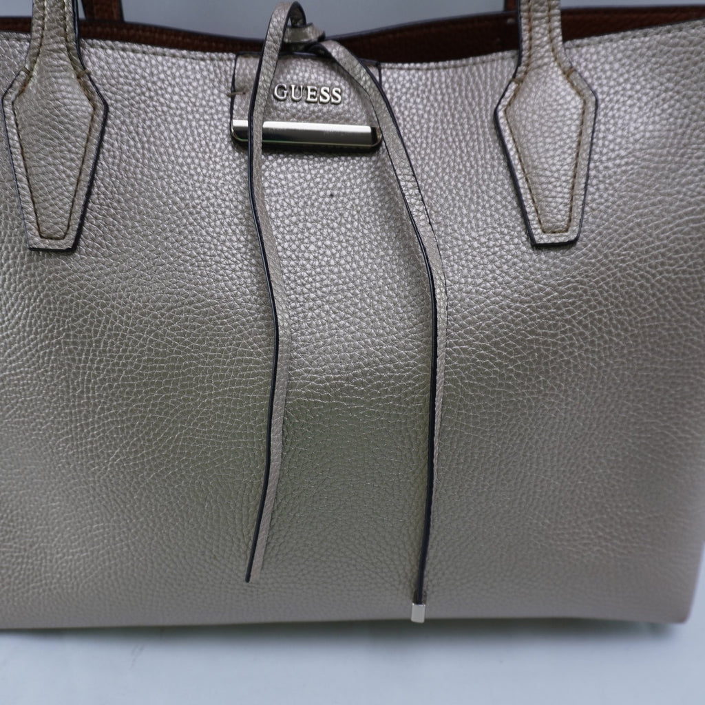 Bolso Baguette Guess para Mujer Usado - Rosa en Muy Buen Estado
