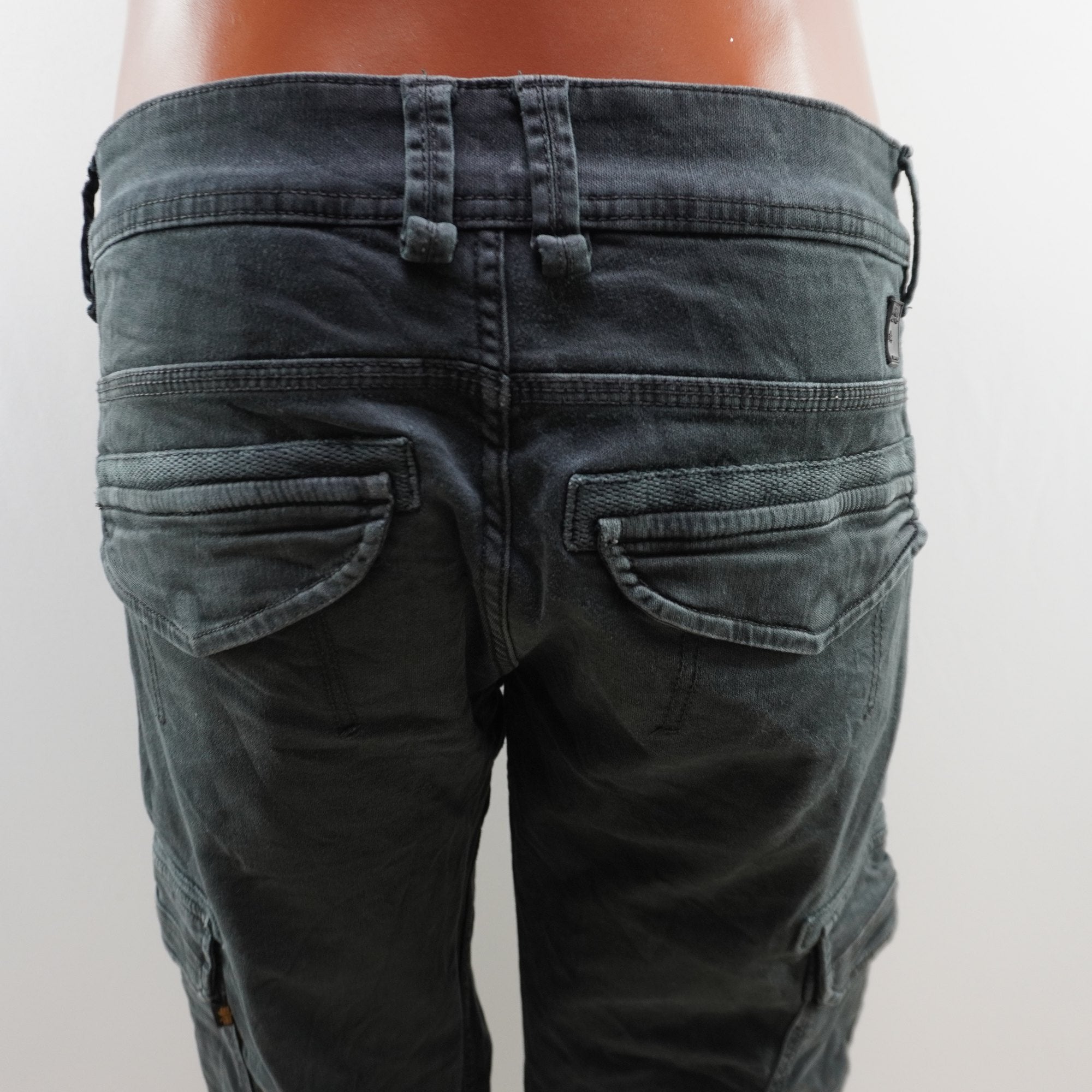 Pantalones para Correr Alpha Industries para Hombre - Negros, L, Usados en Muy Buen Estado